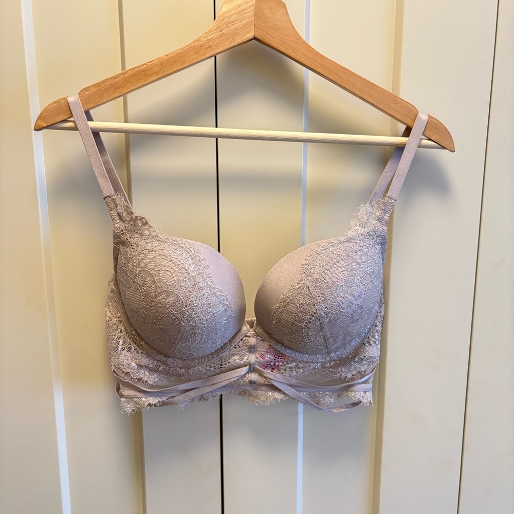 La SENZA Lace Padded Bra in Dusty Pink-beyond sexy, classic plunge-Size D34